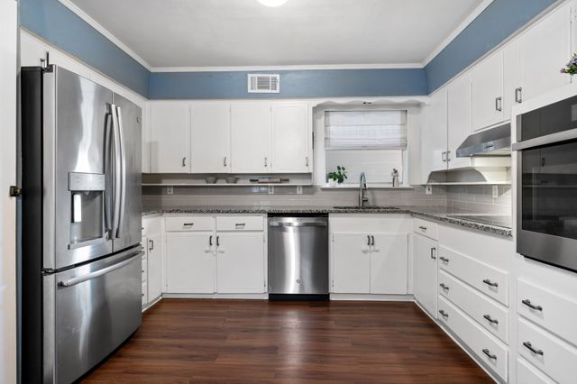 309 Countryside Drive, Irving, TX 75062