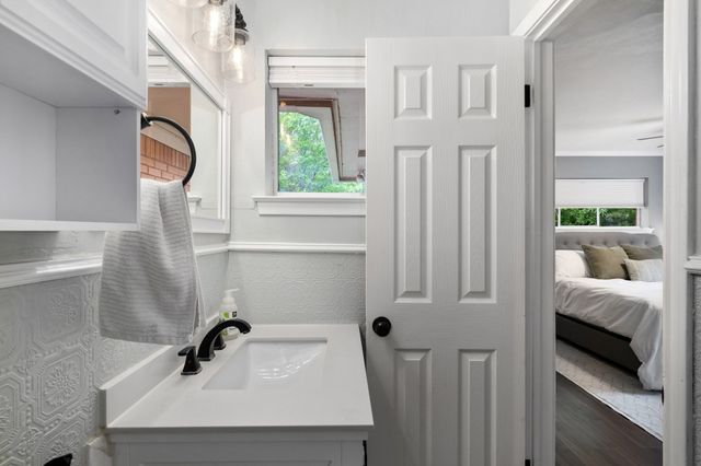 309 Countryside Drive, Irving, TX 75062