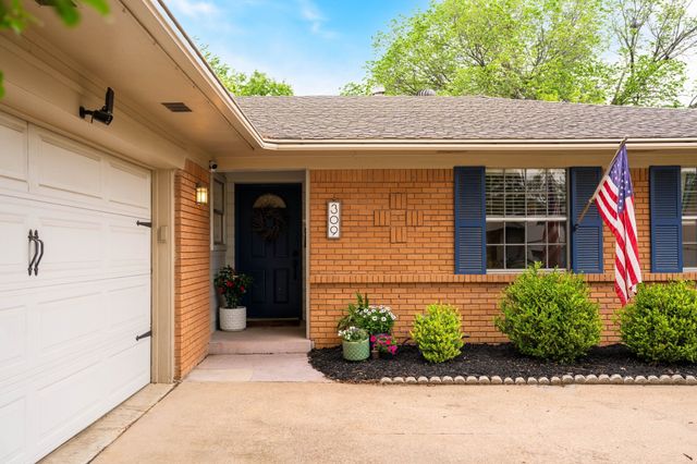 309 Countryside Drive, Irving, TX 75062
