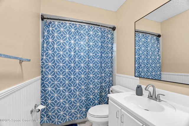 999 Emerald Road SE, Palm Bay, FL 32909