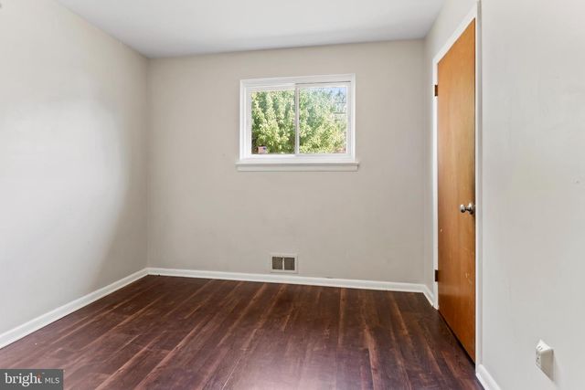 11 W DULLES DR, Camp Hill, PA 17011