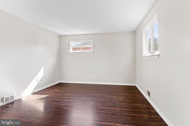 11 W DULLES DR, Camp Hill, PA 17011