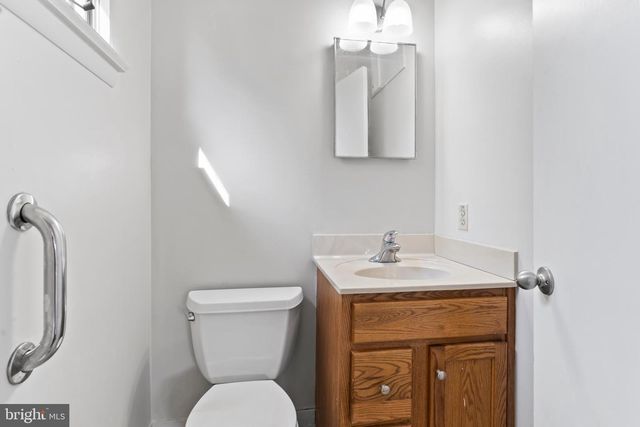 11 W DULLES DR, Camp Hill, PA 17011