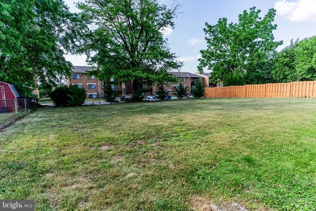 11 W DULLES DR, Camp Hill, PA 17011