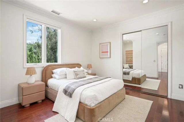 3115 Ellington, Los Angeles, CA 90068