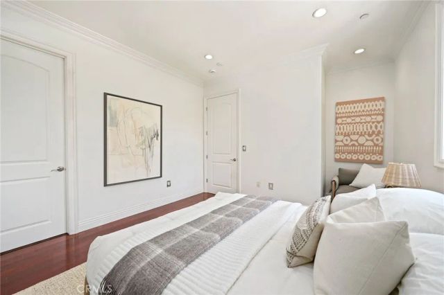 3115 Ellington, Los Angeles, CA 90068