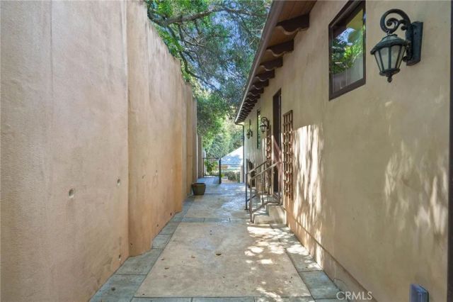 3115 Ellington, Los Angeles, CA 90068
