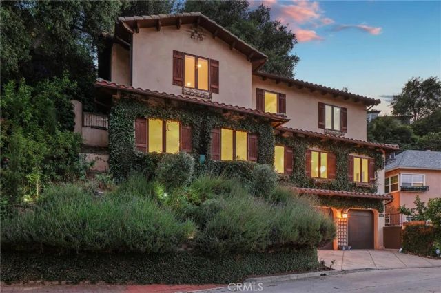 3115 Ellington, Los Angeles, CA 90068