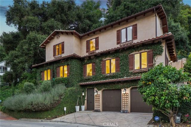 3115 Ellington, Los Angeles, CA 90068