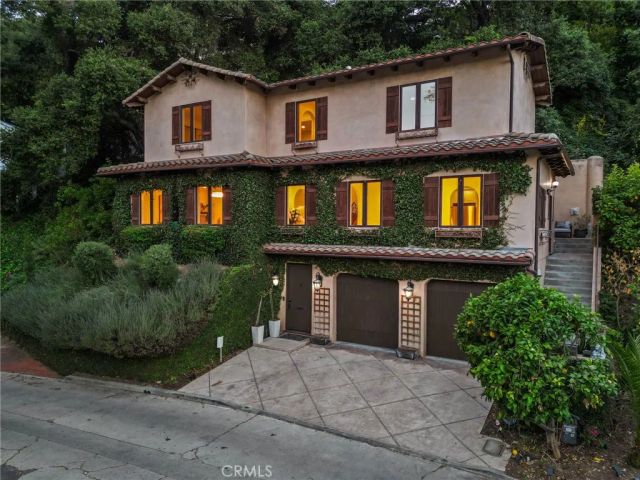 3115 Ellington, Los Angeles, CA 90068