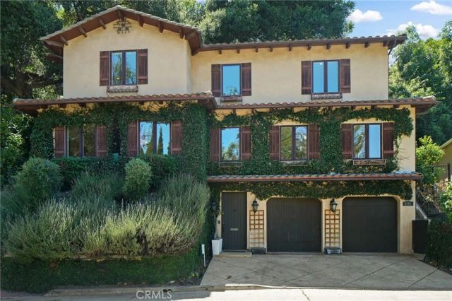 3115 Ellington, Los Angeles, CA 90068