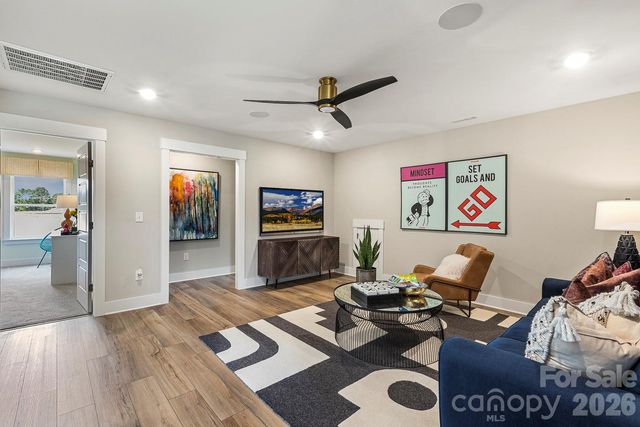 1234 Hunting Ridge Drive, Belmont, NC 28012