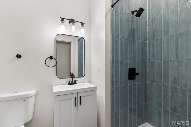 3002 California, St Louis, MO 63118