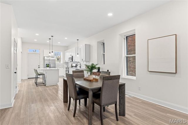 3002 California, St Louis, MO 63118