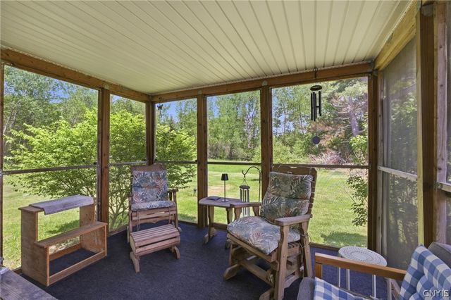 4697 Grange Road, Clay, NY 13041