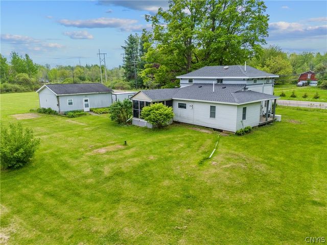 4697 Grange Road, Clay, NY 13041