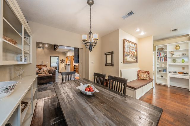 2200 Woodstock Drive, Colleyville, TX 76034