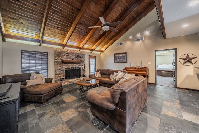 2200 Woodstock Drive, Colleyville, TX 76034