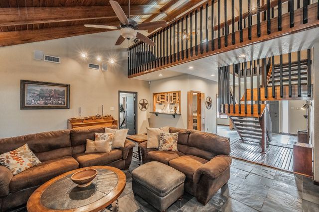 2200 Woodstock Drive, Colleyville, TX 76034