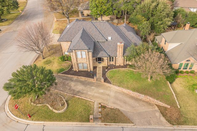 2200 Woodstock Drive, Colleyville, TX 76034