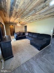703 LAKE DR, Mount Wolf, PA 17347