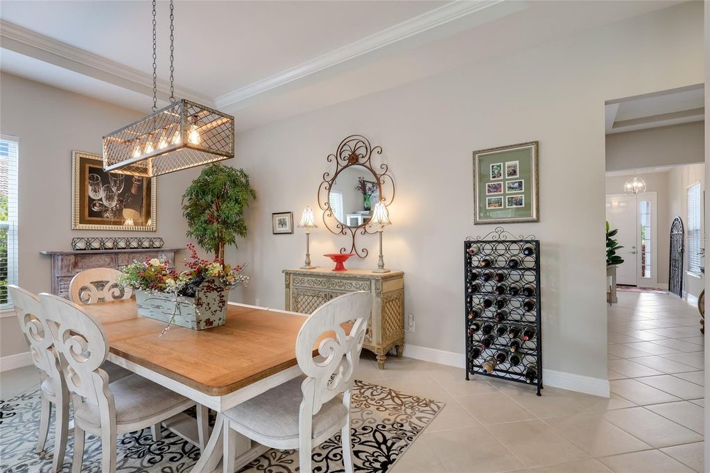 Image 15 of property listing at 4621 ROYAL DORNOCH CIRCLE, Bradenton, FL 34211