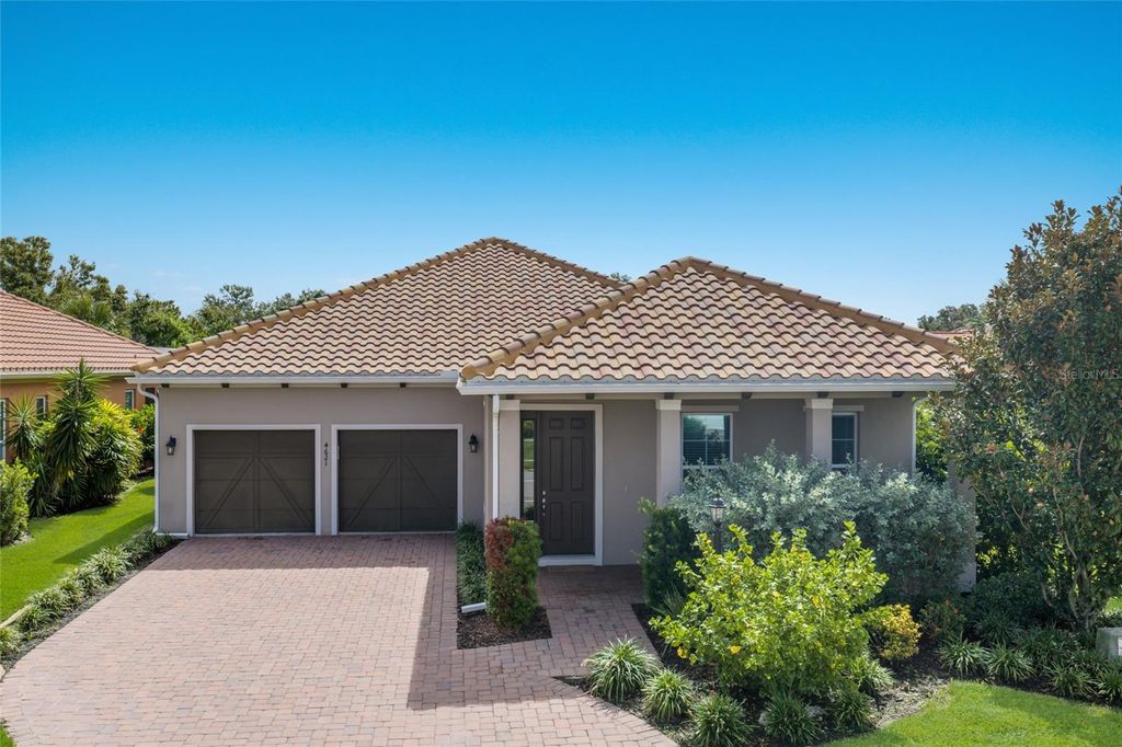 Image 3 of property listing at 4621 ROYAL DORNOCH CIRCLE, Bradenton, FL 34211