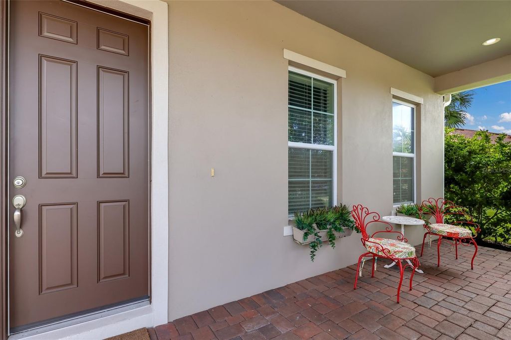 Image 4 of property listing at 4621 ROYAL DORNOCH CIRCLE, Bradenton, FL 34211