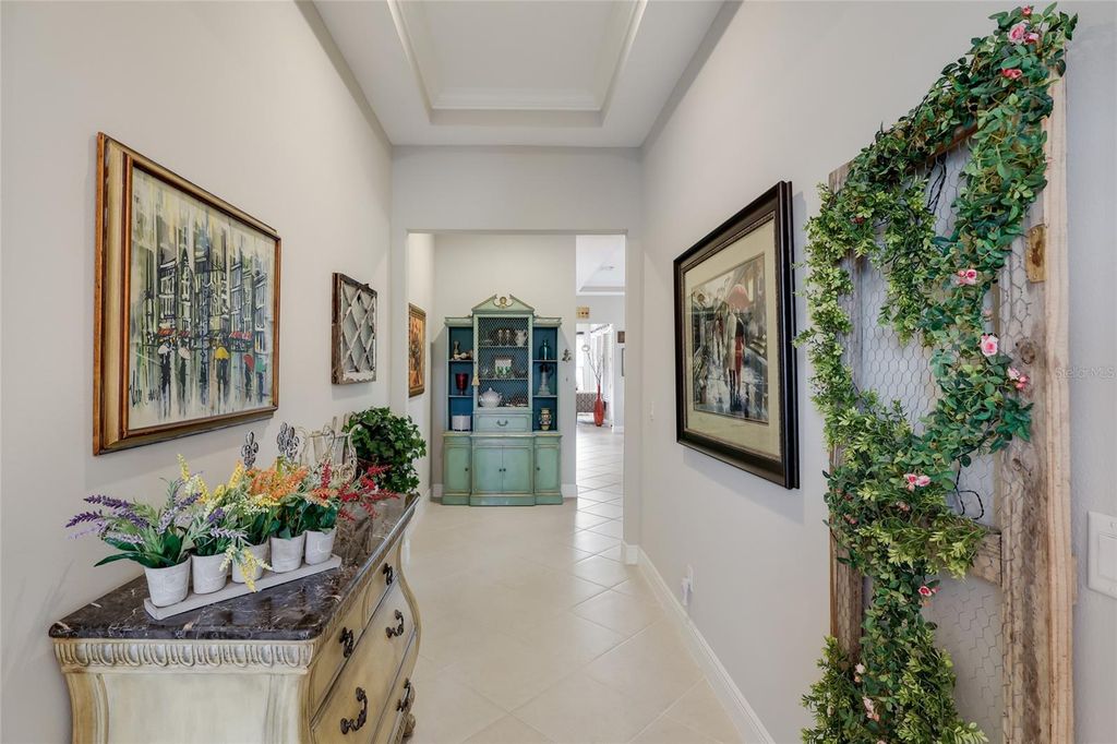 Image 6 of property listing at 4621 ROYAL DORNOCH CIRCLE, Bradenton, FL 34211