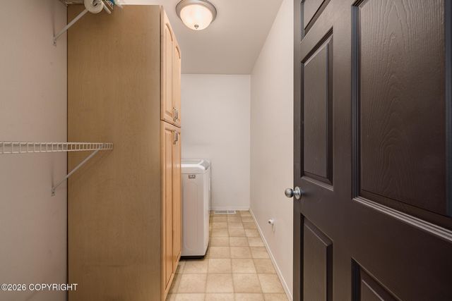 1100 E Seneca Avenue, Wasilla, AK 99654