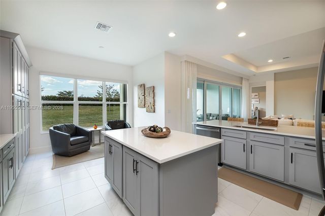 11960 SW Whitewater Falls Ct, Port St. Lucie, FL 34987