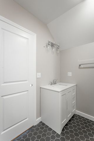 12 Orlando Drive, Chattanooga, TN 37415