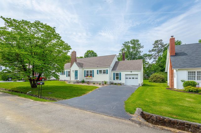 12 Orlando Drive, Chattanooga, TN 37415