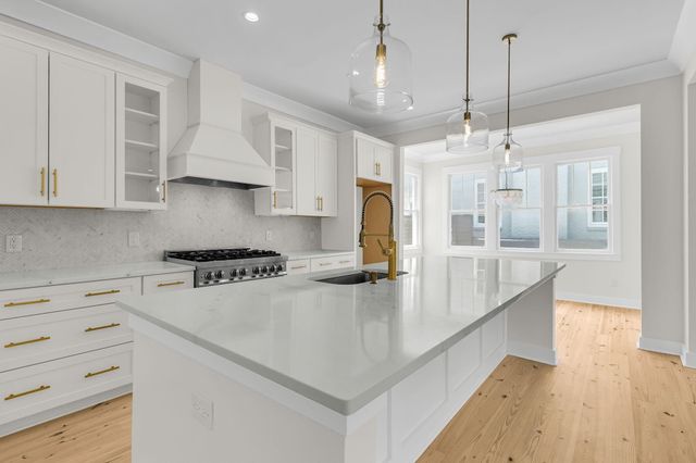 225 Congress Street, Charleston, SC 29403