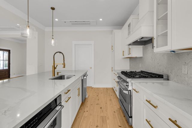 225 Congress Street, Charleston, SC 29403