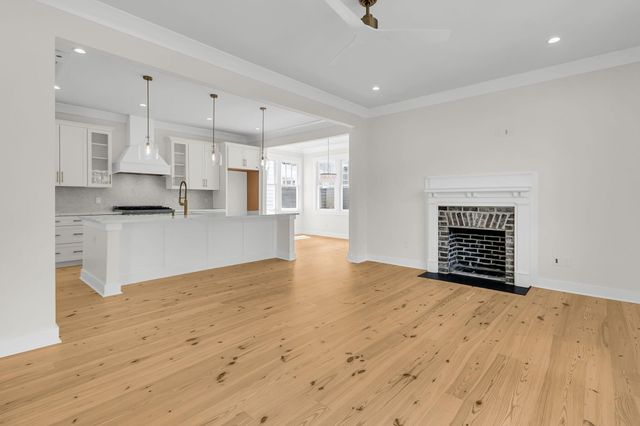 225 Congress Street, Charleston, SC 29403