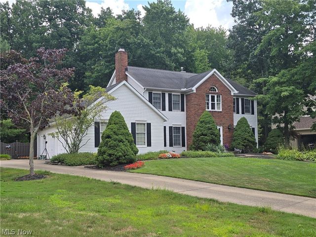 2867 Mapleview Lane, Avon, OH 44011