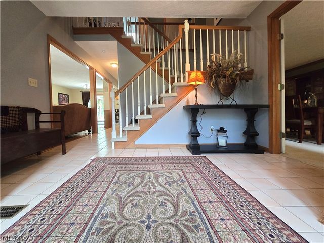 2867 Mapleview Lane, Avon, OH 44011