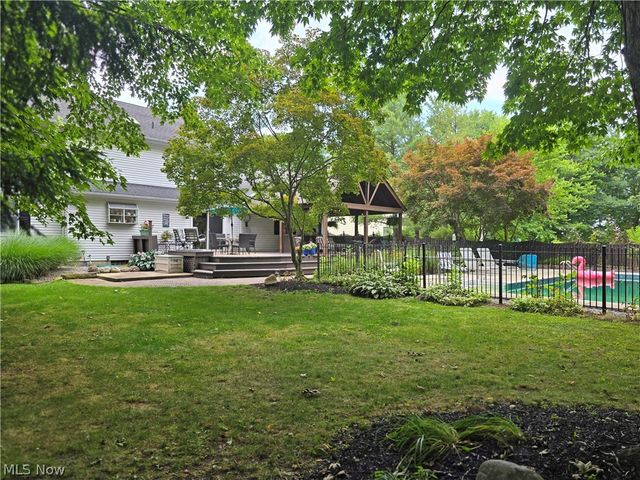 2867 Mapleview Lane, Avon, OH 44011