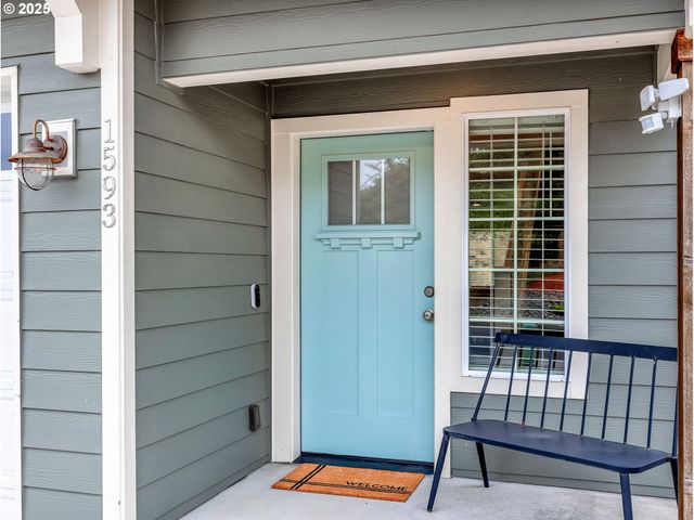 1593 Se HONEYSUCKLE Loop, Warrenton, OR 97146