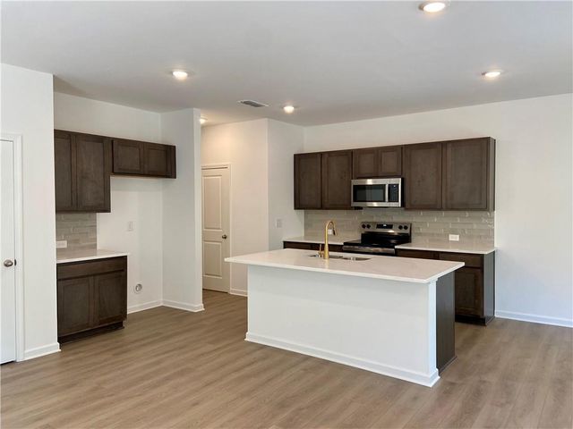 5491 Allegro Lane, Flowery Branch, GA 30542