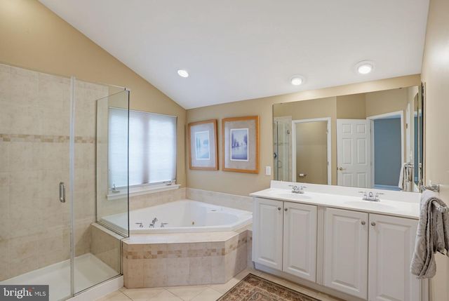 2809 VIDERE DR, Wilmington, DE 19808