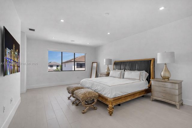 8019 NW 46th Terrace, Doral, FL 33166