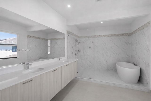 8019 NW 46th Terrace, Doral, FL 33166
