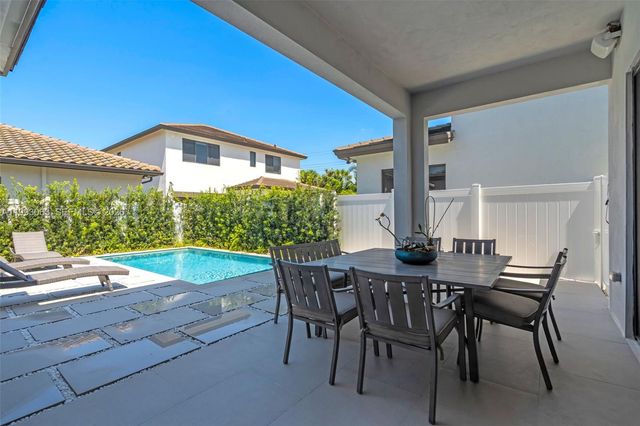 8019 NW 46th Terrace, Doral, FL 33166