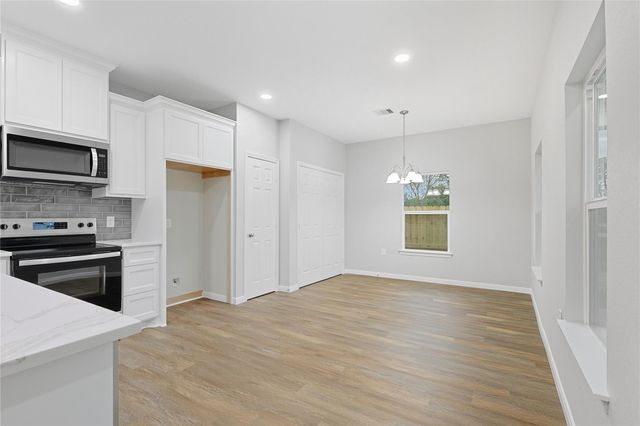 19210 Akin Drive, Crosby, TX 77532