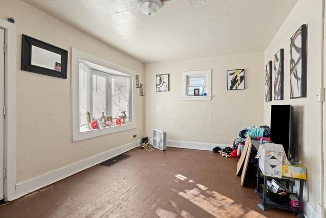 4200 W Bonny PLACE, Milwaukee, WI 53216