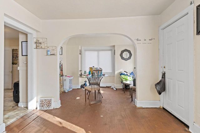 4200 W Bonny PLACE, Milwaukee, WI 53216