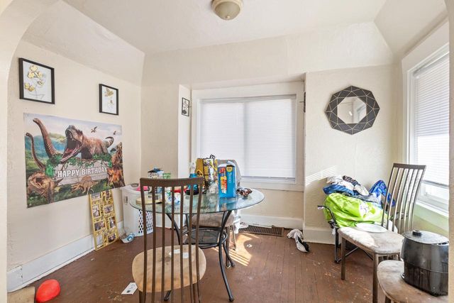 4200 W Bonny PLACE, Milwaukee, WI 53216