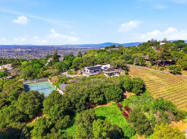 20768 Scenic Vista Drive, San Jose, CA 95120